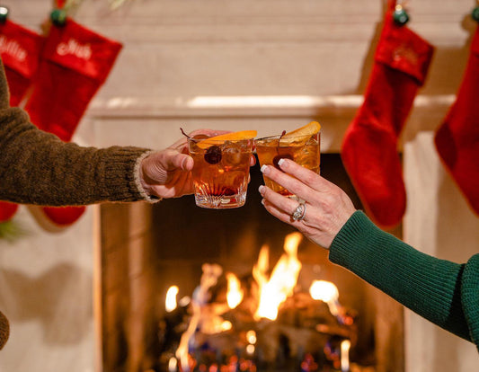 Toast to Togetherness: Make Your Thanksgiving an Old Fashioned Affair!